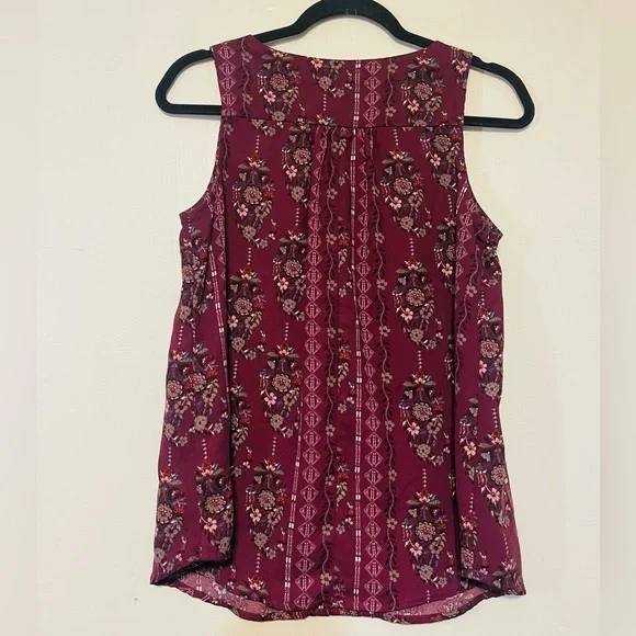 Maurices Burgundy Patterned Sleeveless Blouse - Picture 2 of 5